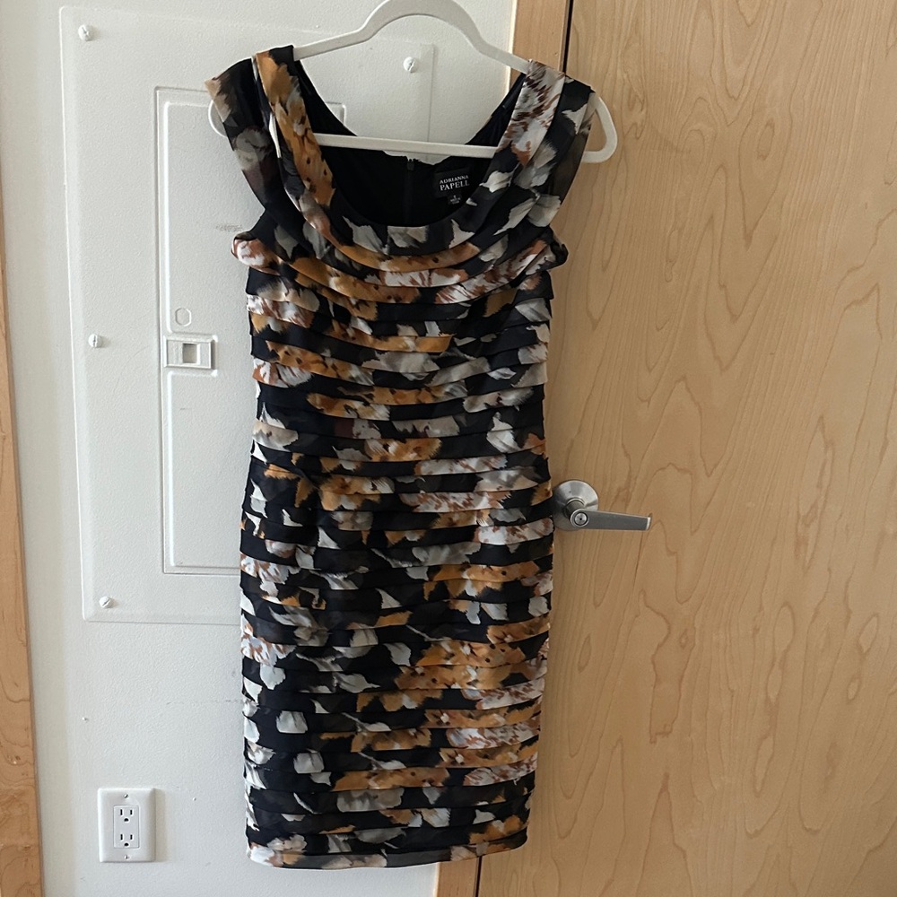 Adrianna Papell Black and Gold Patterned Midi Dress